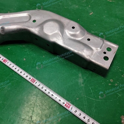 2.0mm SAPH590-P baja prototipe stamping logam untuk mobil