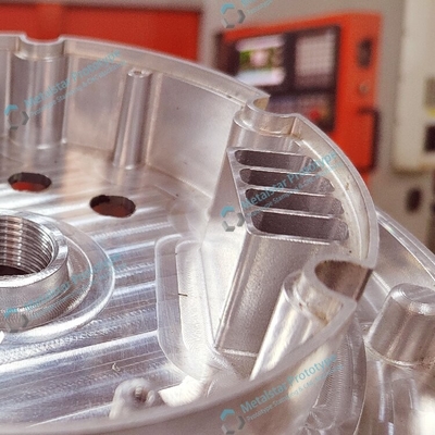 Mesin CNC khusus presisi tinggi / prototipe penggilingan CNC yang digunakan untuk peralatan industri
