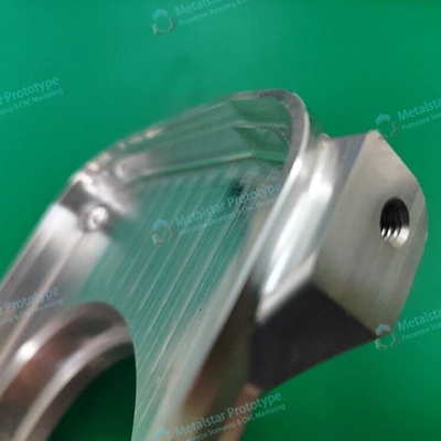 Bagian mesin prototipe cepat aluminium khusus yang digunakan untuk kendaraan