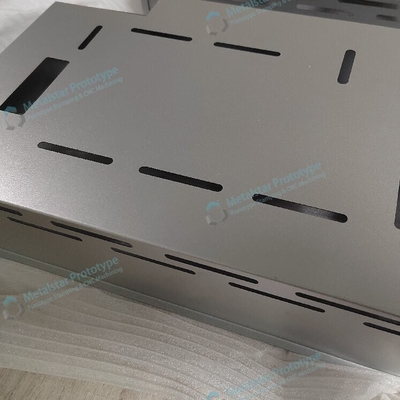 Bagian lentur prototipe sheet metal turn cepat aluminium logam 0,8mm