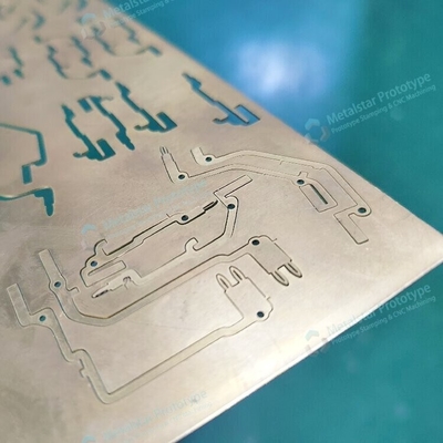 Layanan pemotongan laser khusus untuk kuningan dan logam 0,10 mm - 20,0 mm