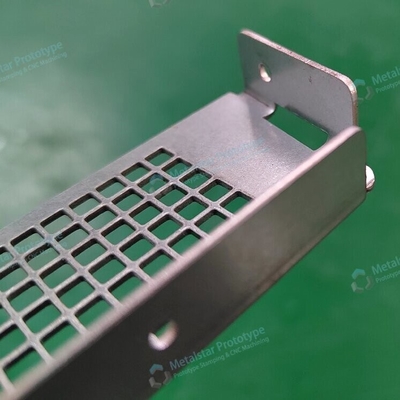 Rapid sheet metal prototyping ASTM 1020 CRS untuk peralatan komunikasi