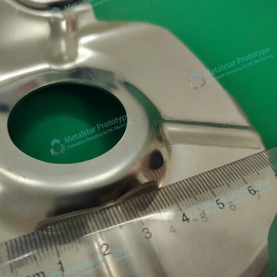 1.0mm SS304 bagian sheet metal presisi khusus yang digunakan untuk peralatan